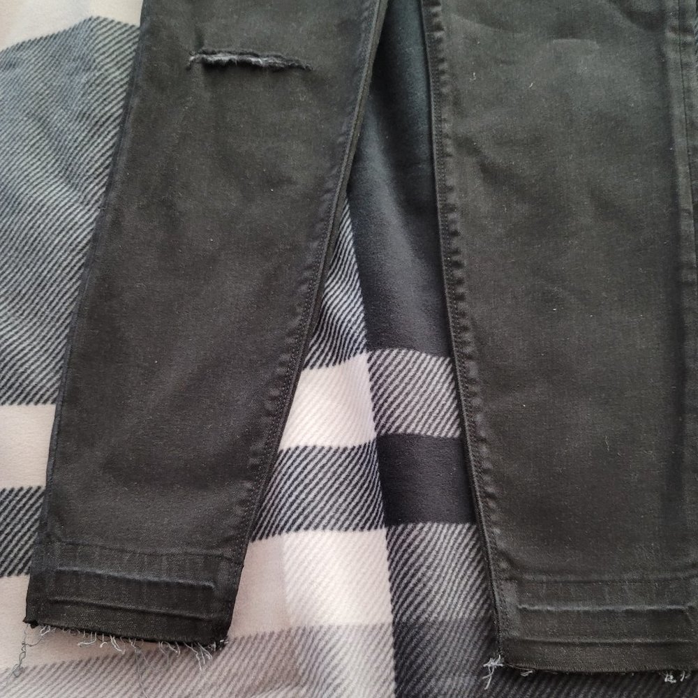 SPANX Vintage Distressed Skinny Jeans - Picture 8 of 9